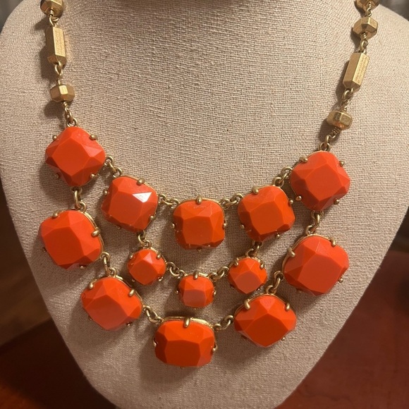 Stella & Dot Coral Bib Necklace - Picture 10 of 13